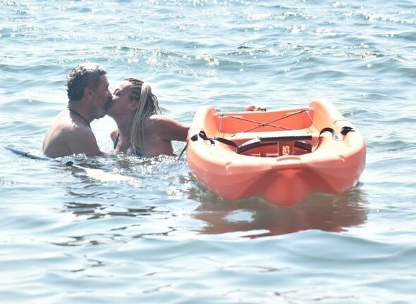 Aktyorun həyat yoldaşıyla biabırçı görüntüləri yayıldı - FOTOLAR